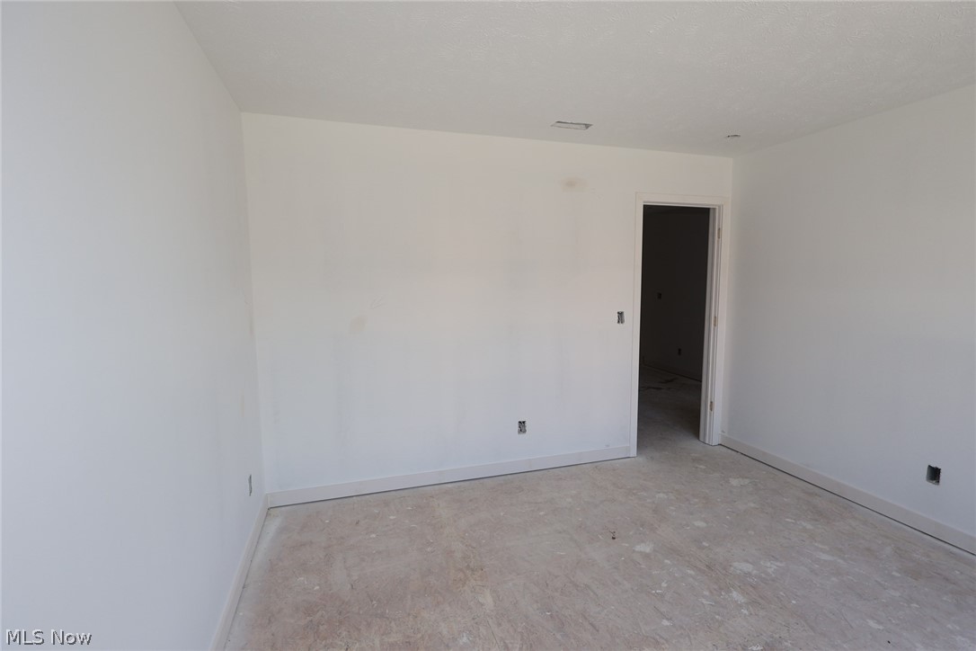 5093 Shepherds Glen Willoughby OH 44094