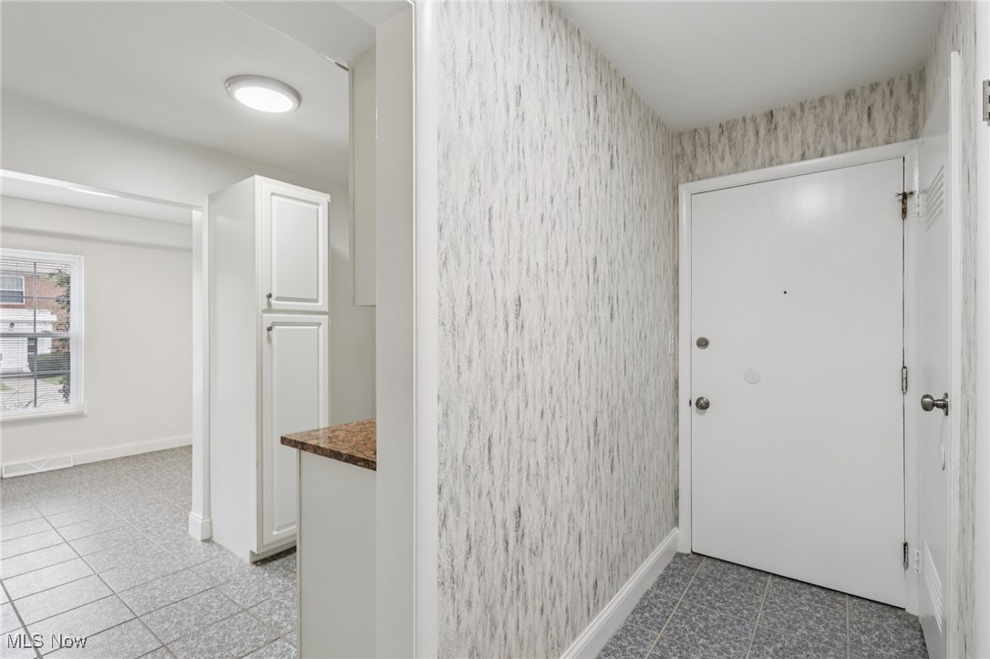 3279 Warrensville Center Road Shaker Heights OH 44122