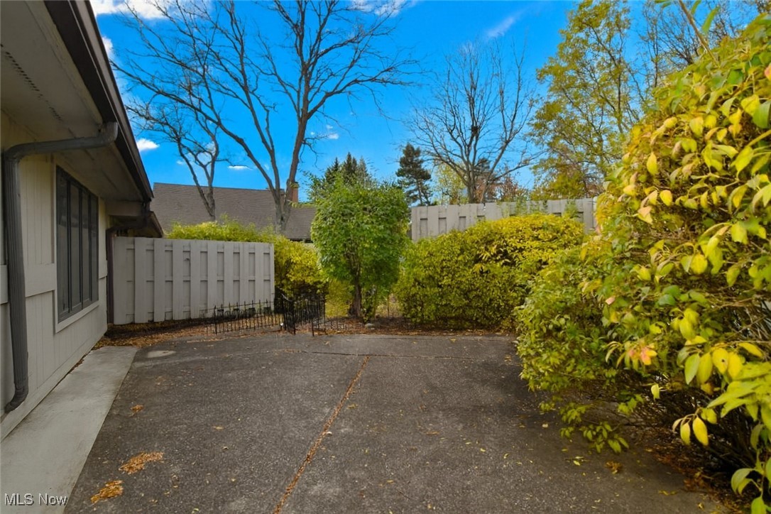 3280 Richmond Road Beachwood OH 44122