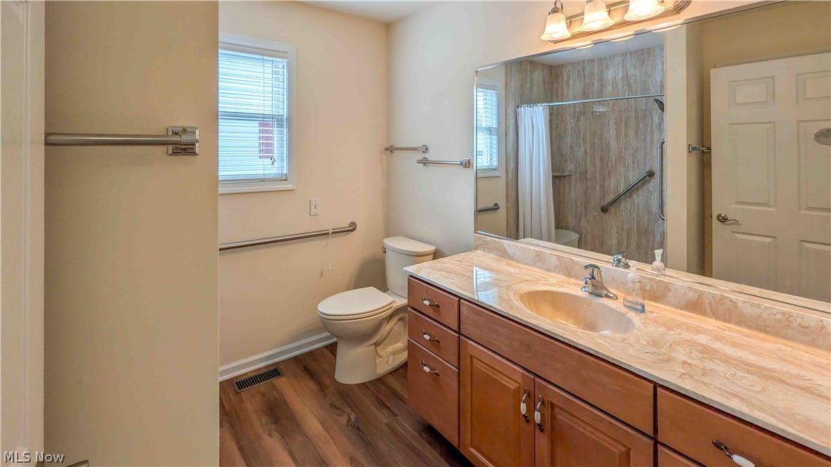 771 N Vineyard Circle Port Clinton OH 43452