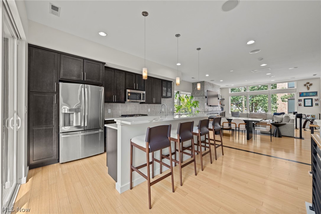 2040 W 11 Place Cleveland OH 44113