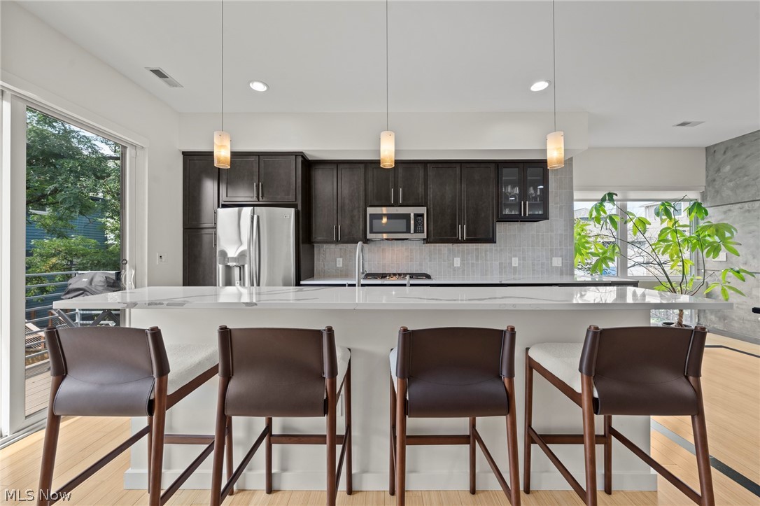 2040 W 11 Place Cleveland OH 44113