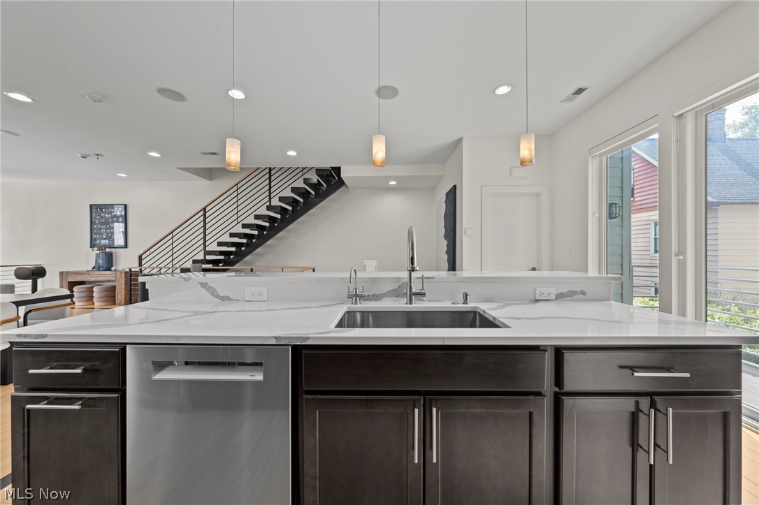 2040 W 11 Place Cleveland OH 44113