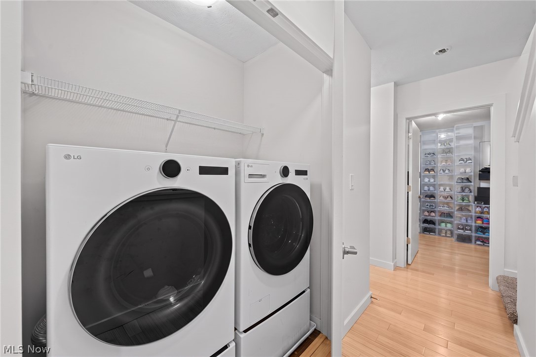 2040 W 11 Place Cleveland OH 44113