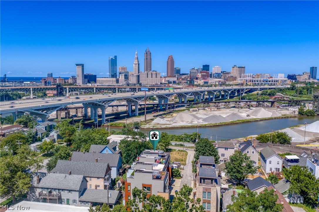 2040 W 11 Place Cleveland OH 44113