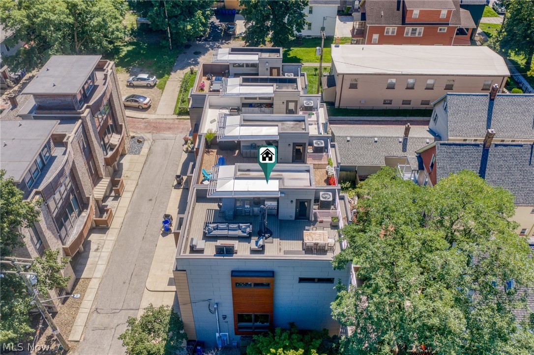 2040 W 11 Place Cleveland OH 44113