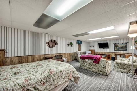 2499 Barth Drive Uniontown OH 44685