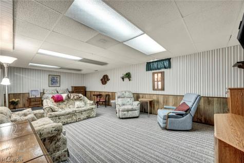 2499 Barth Drive Uniontown OH 44685