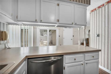 2499 Barth Drive Uniontown OH 44685