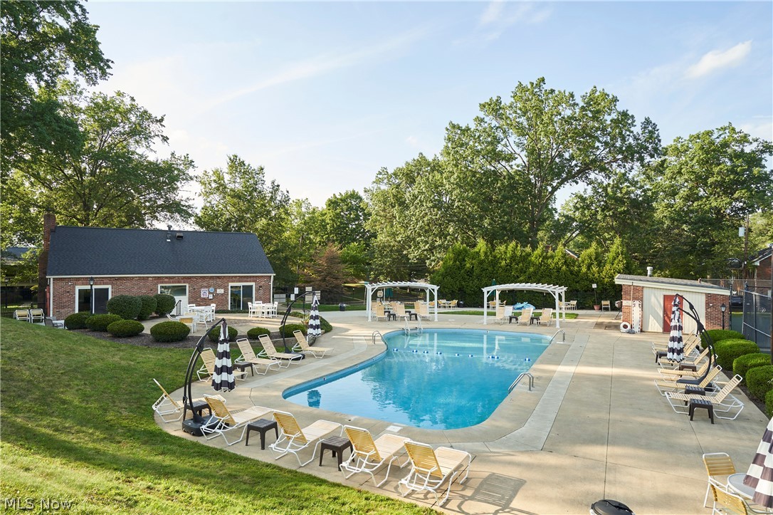 76 Menlo Park Drive Akron OH 44313