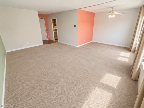 12520 Edgewater Drive Lakewood OH 44107