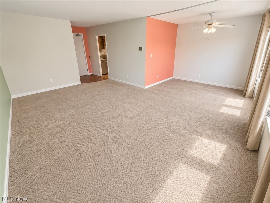 12520 Edgewater Drive Lakewood OH 44107