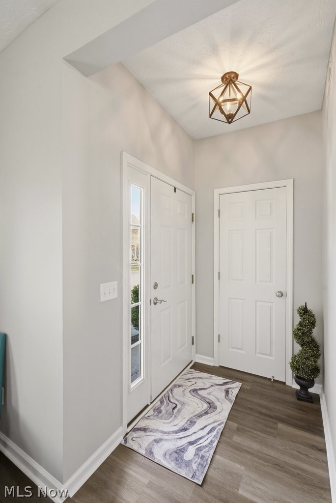 307 Teal Circle Coventry OH 44319
