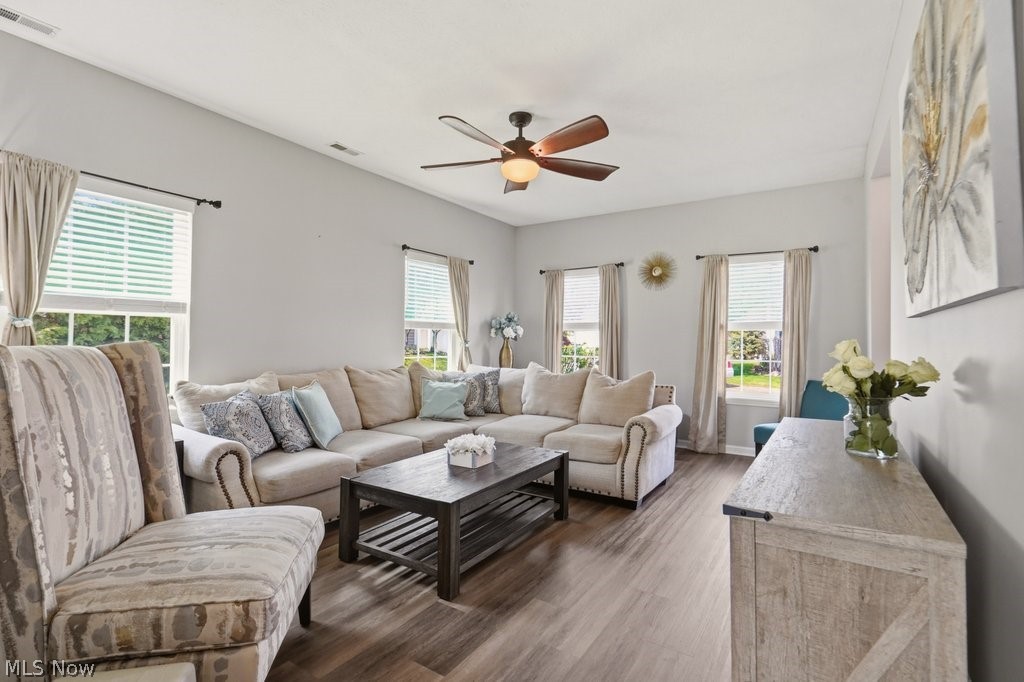 307 Teal Circle Coventry OH 44319