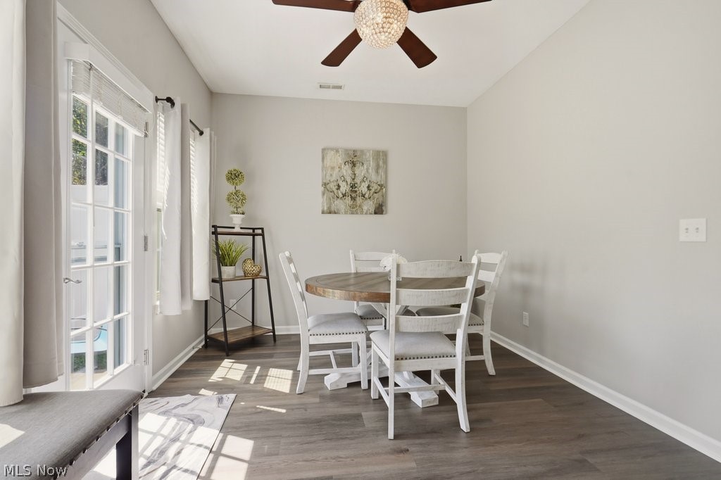 307 Teal Circle Coventry OH 44319
