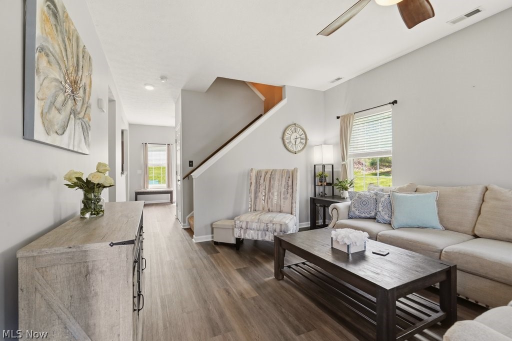 307 Teal Circle Coventry OH 44319