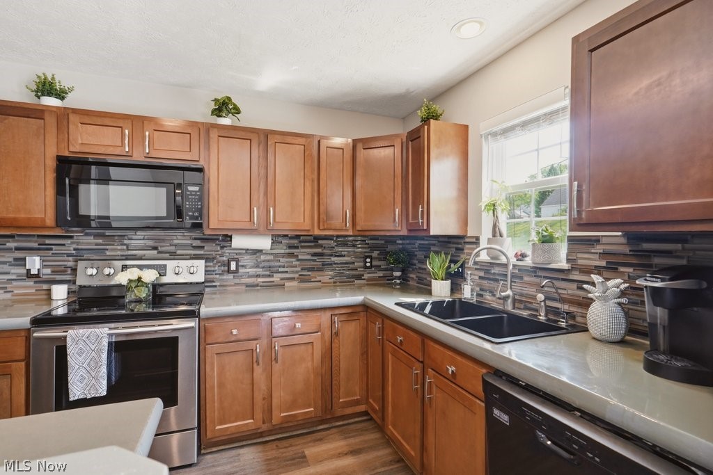 307 Teal Circle Coventry OH 44319