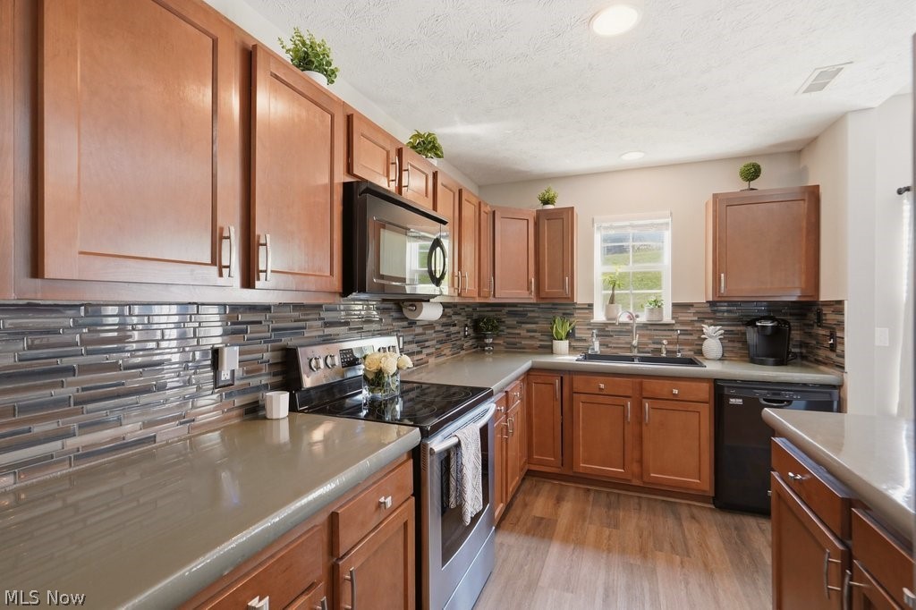 307 Teal Circle Coventry OH 44319