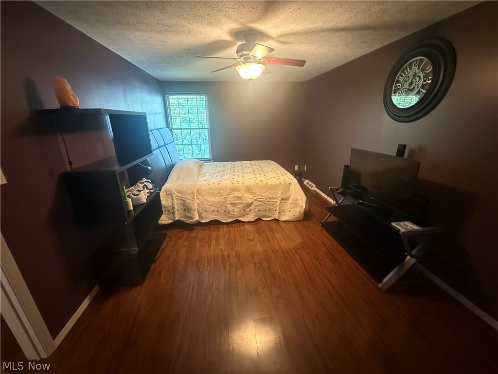 20462 Williamsburg Court Middleburg Heights OH 44130