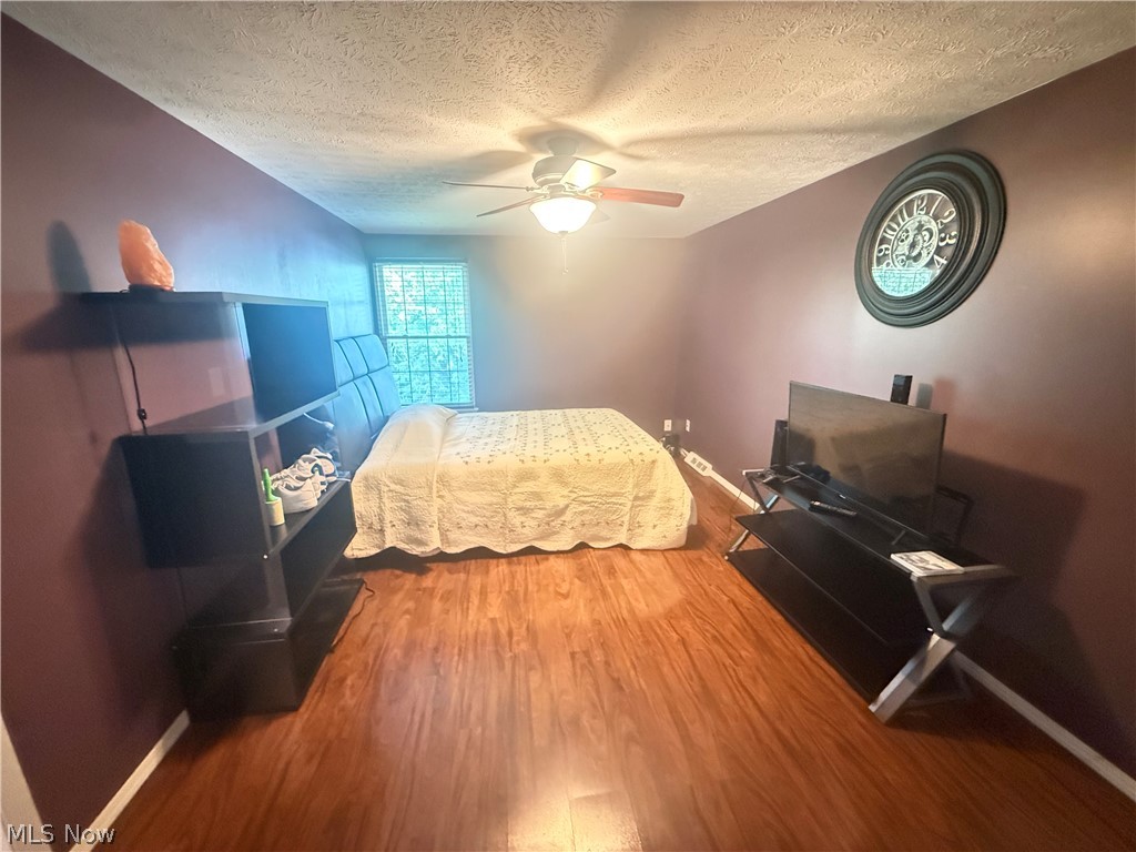 20462 Williamsburg Court Middleburg Heights OH 44130