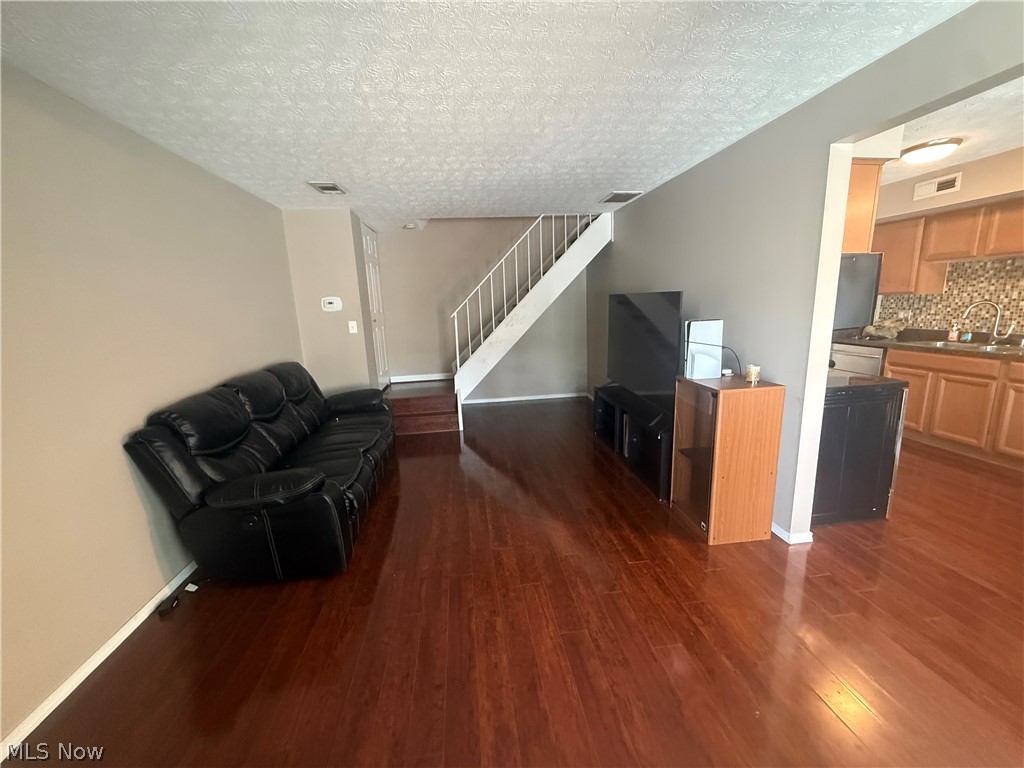 20462 Williamsburg Court Middleburg Heights OH 44130