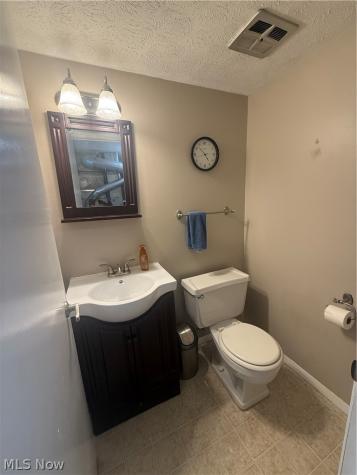 20462 Williamsburg Court Middleburg Heights OH 44130