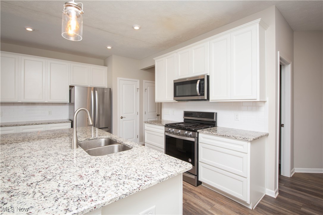 870 Dipper Lane Aurora OH 44202