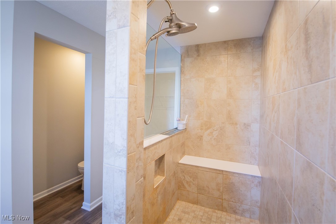 870 Dipper Lane Aurora OH 44202