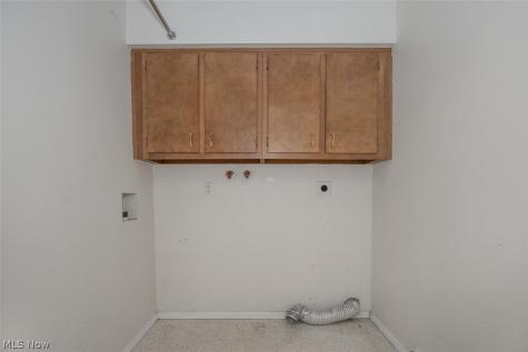 700 Tinkers Lane Sagamore Hills OH 44067
