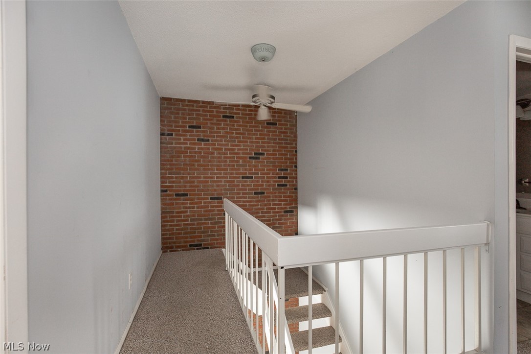 700 Tinkers Lane Sagamore Hills OH 44067