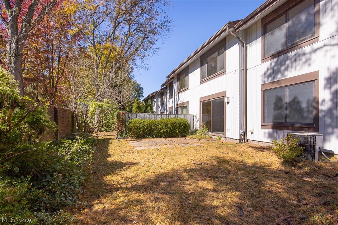 700 Tinkers Lane Sagamore Hills OH 44067