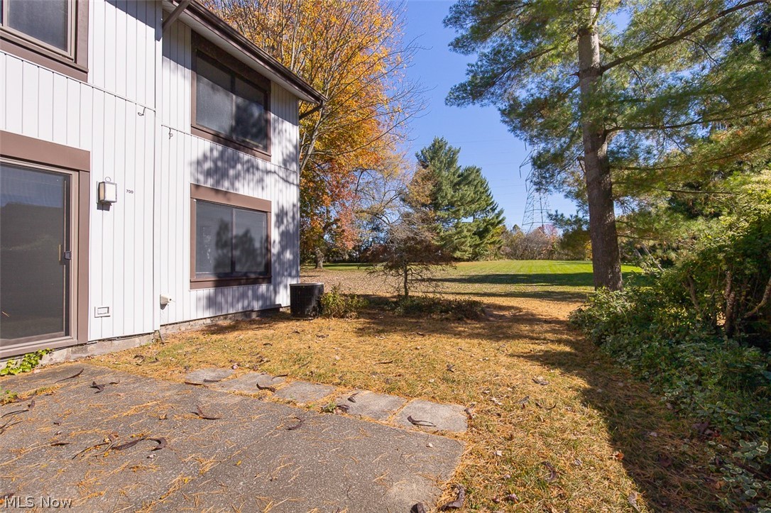 700 Tinkers Lane Sagamore Hills OH 44067