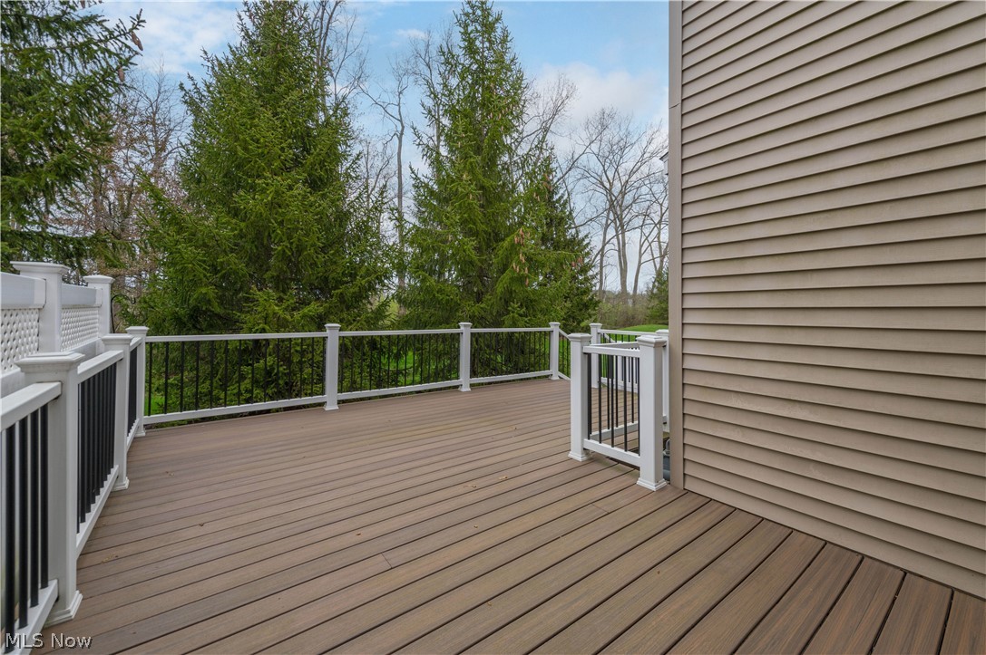 29465 Hummingbird Circle Westlake OH 44145