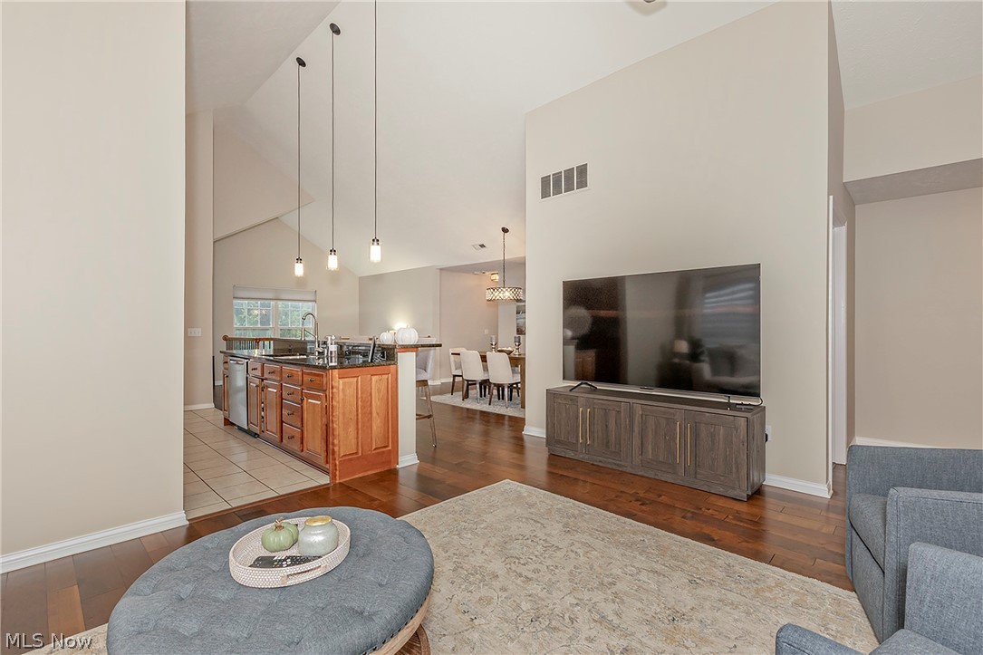312 W Legend Court Highland Heights OH 44143