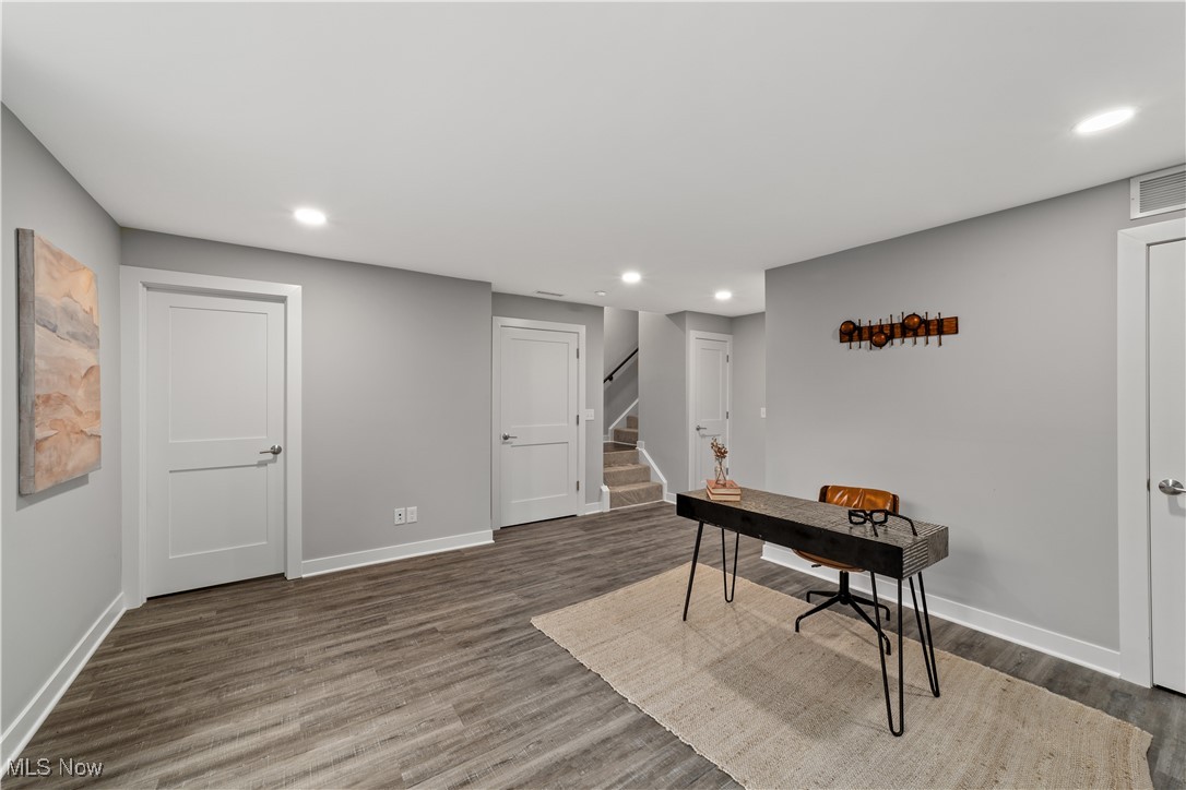 11233 N Park Place Cleveland OH 44104