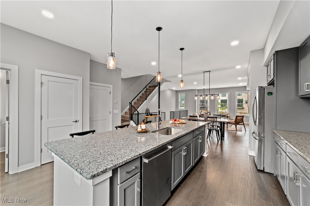 11233 N Park Place Cleveland OH 44104