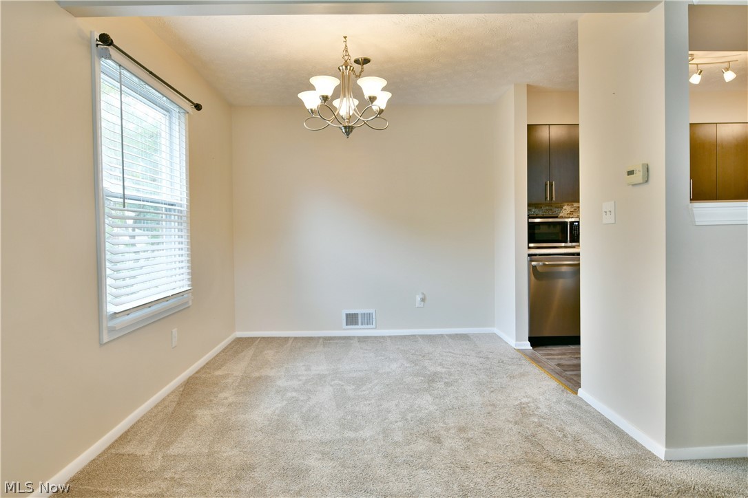 3112 Ivy Hill Circle Cortland OH 44410