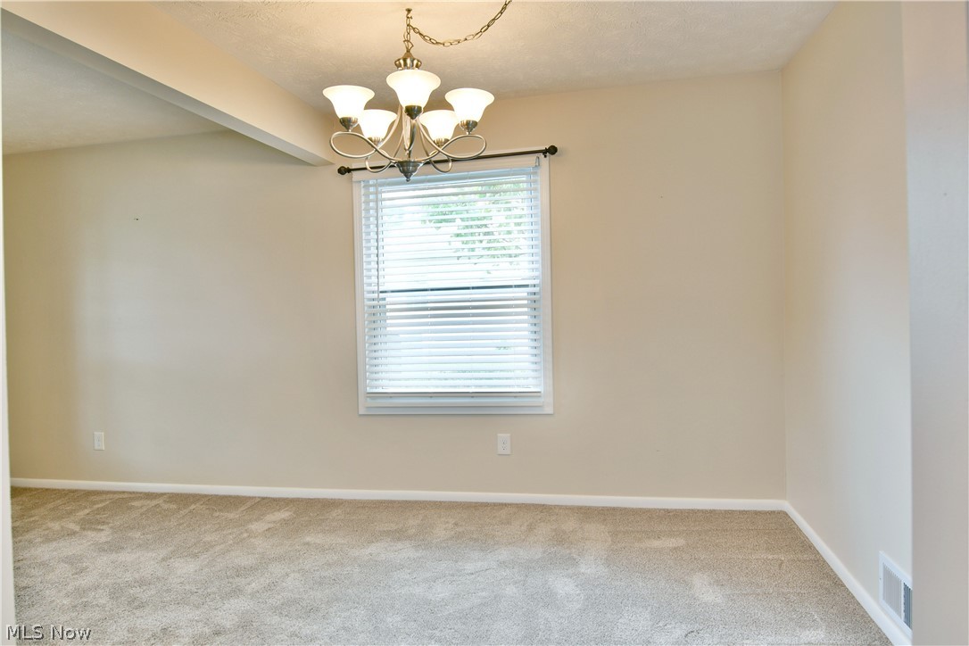 3112 Ivy Hill Circle Cortland OH 44410