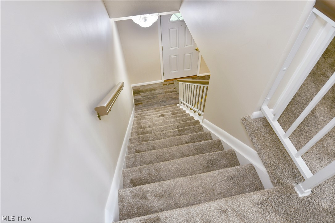 3112 Ivy Hill Circle Cortland OH 44410