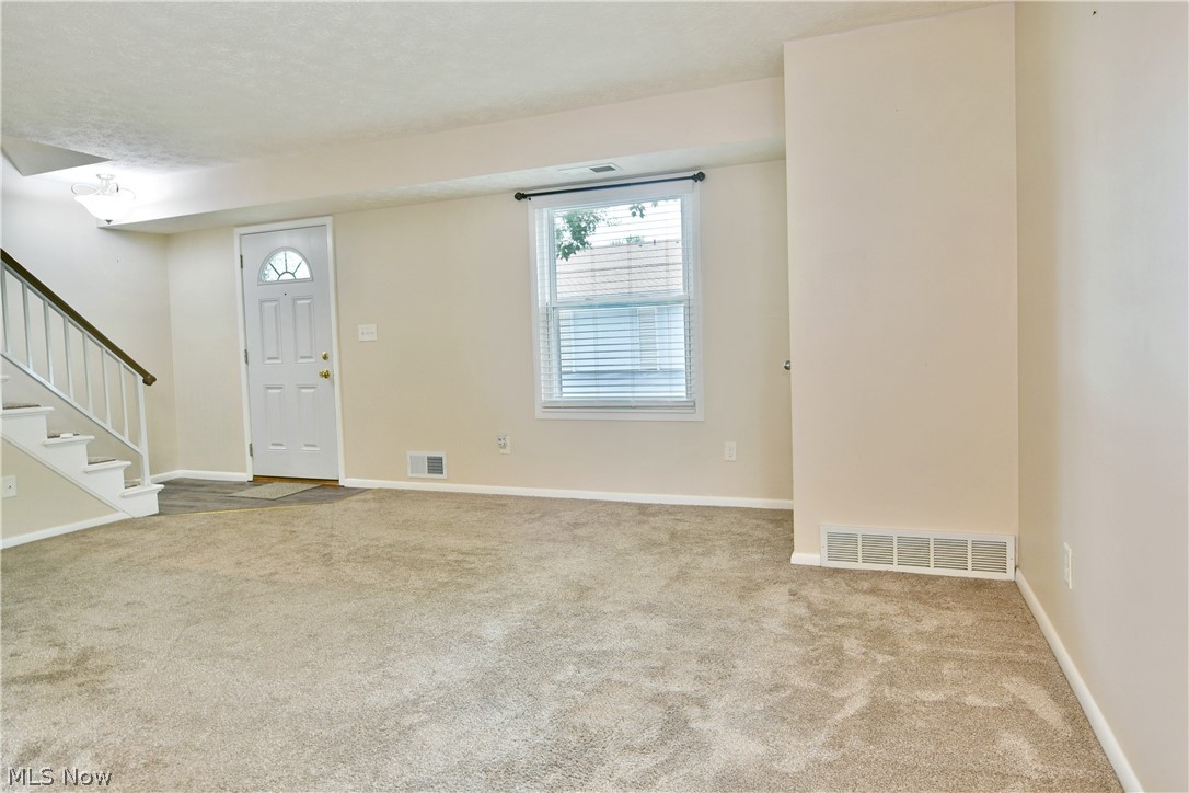 3112 Ivy Hill Circle Cortland OH 44410