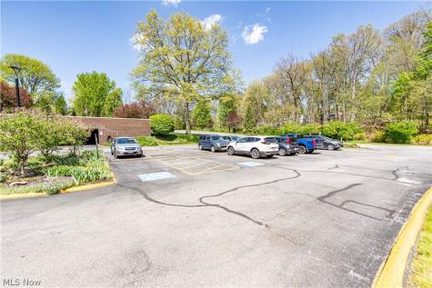 3064 Kent Road Stow OH 44224