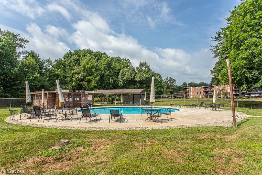 2540 North Road NE Warren OH 44483