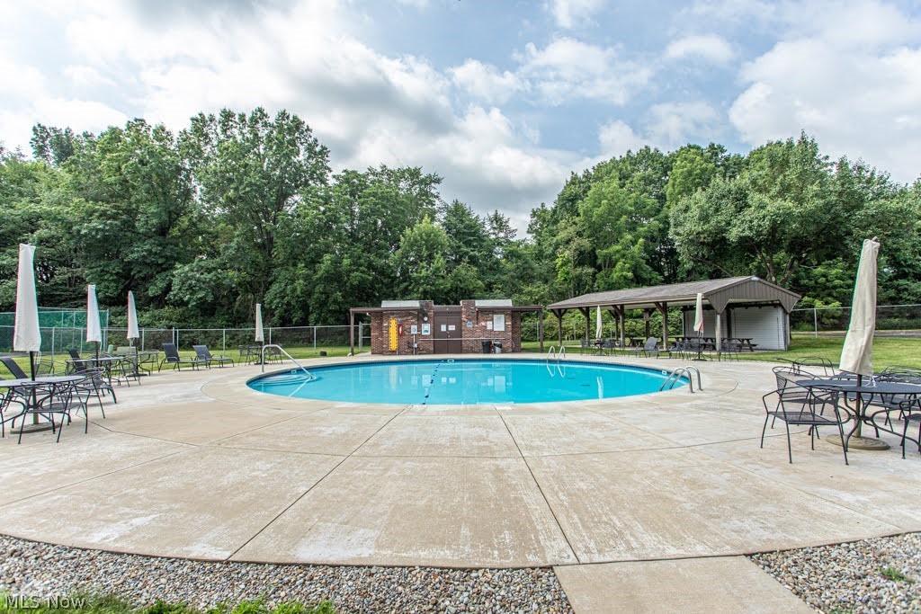 2540 North Road NE Warren OH 44483