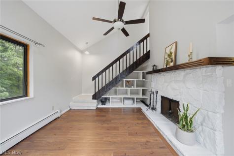 2120 Pinebrook Trail Cuyahoga Falls OH 44223