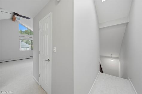 2120 Pinebrook Trail Cuyahoga Falls OH 44223