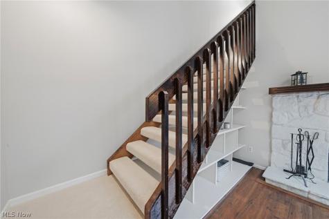 2120 Pinebrook Trail Cuyahoga Falls OH 44223