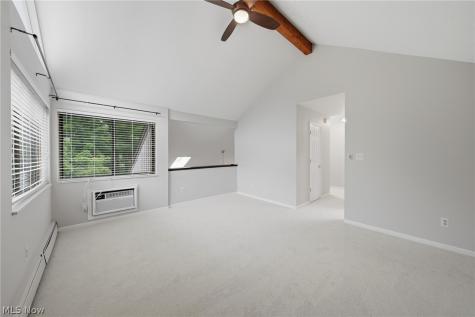 2120 Pinebrook Trail Cuyahoga Falls OH 44223