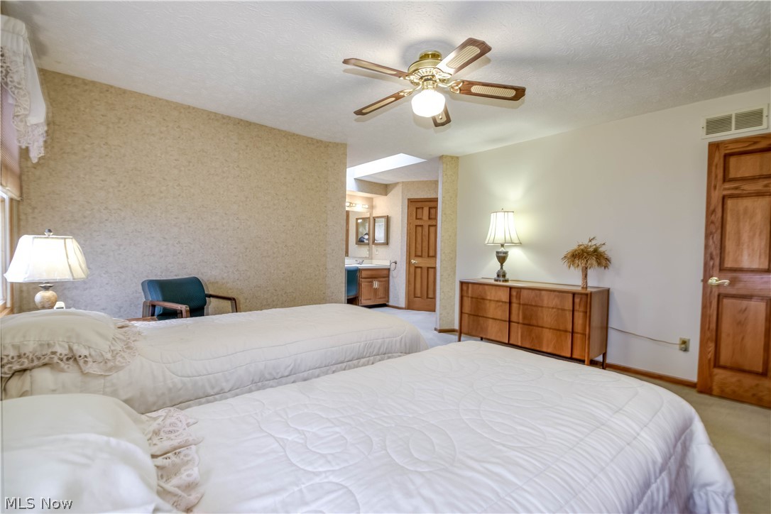 6700 Waterford Lane Mentor OH 44060