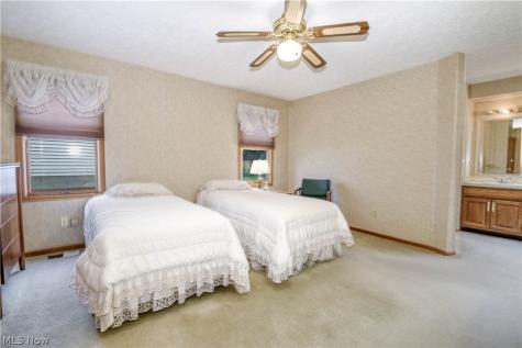 6700 Waterford Lane Mentor OH 44060