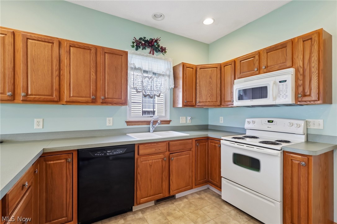 173 Saint Charles Place Elyria OH 44035